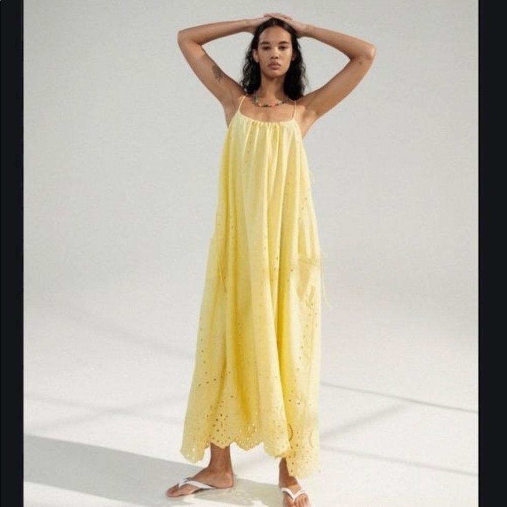 ZARA Openwork Embroidered Maxi Dress Yellow Eyelet Bloggers Favorite Sz XS